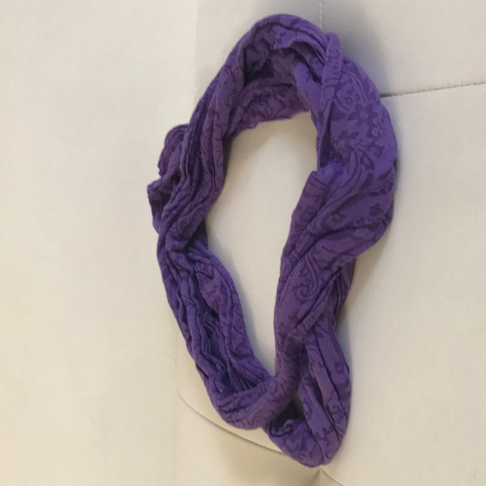 Infinity Scarf - Light Purple, with Dark Purple Detail
